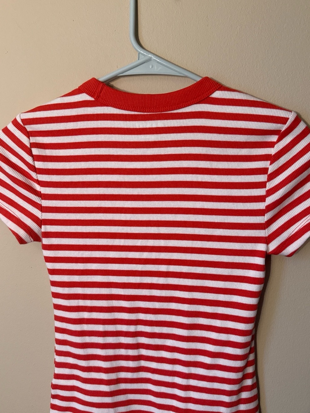 Old Navy Red and White Striped Ribbed Crew Tee - Picture 3 of 3